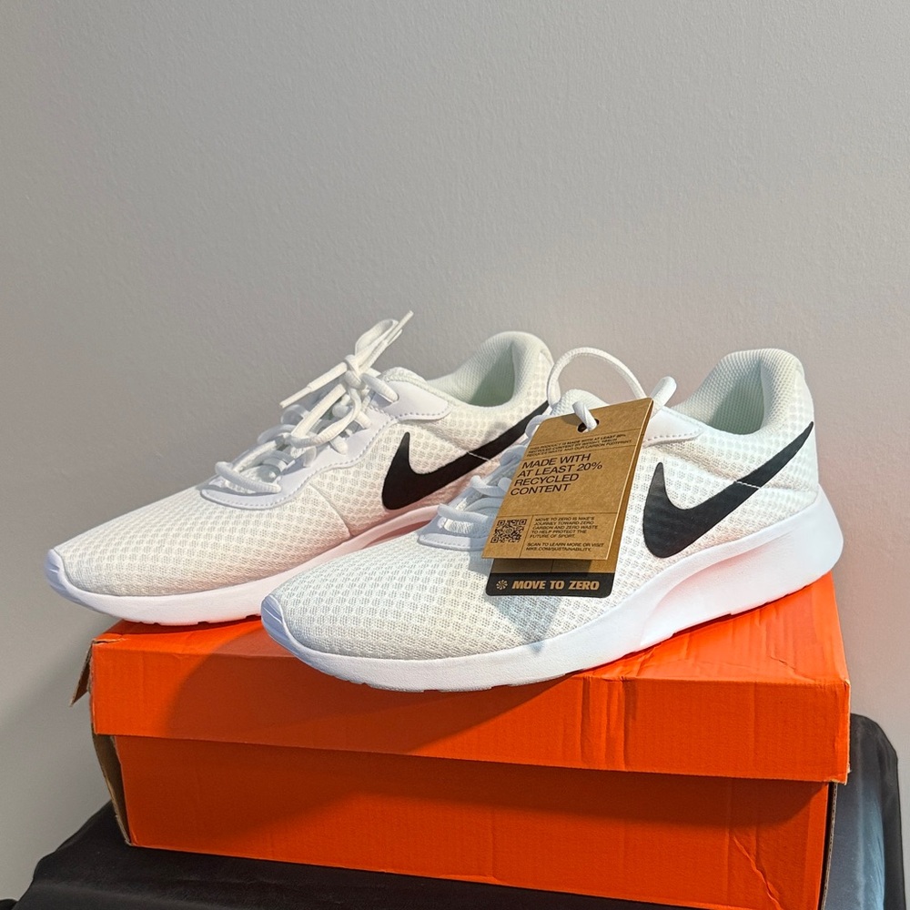 Nike White Mesh Sneakers with Black Swoosh